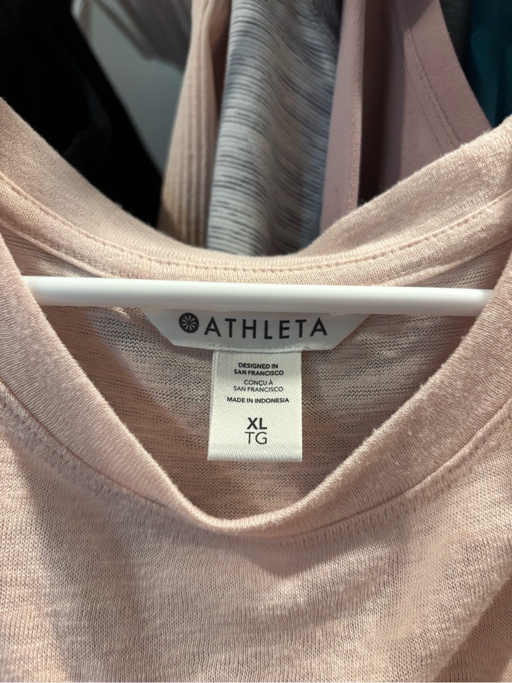 Athleta Women's Blush Pink Sleeveless Tank - Picture 2 of 5